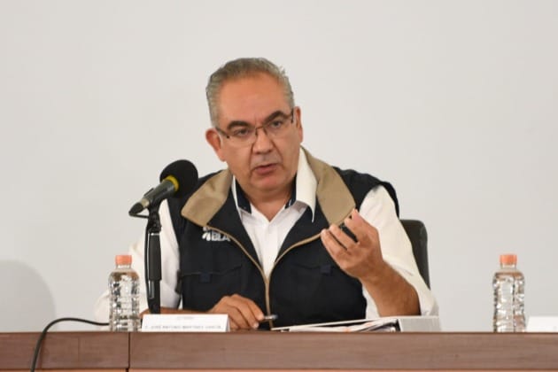 Renuncia José Antonio Martínez a la Secretaría de Salud