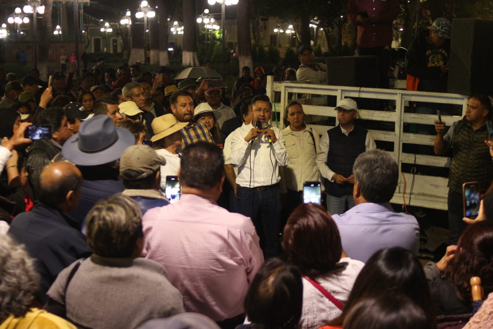 Desisten sindicalizados de plantón en Centro histórico:, advierten nueva manifestación