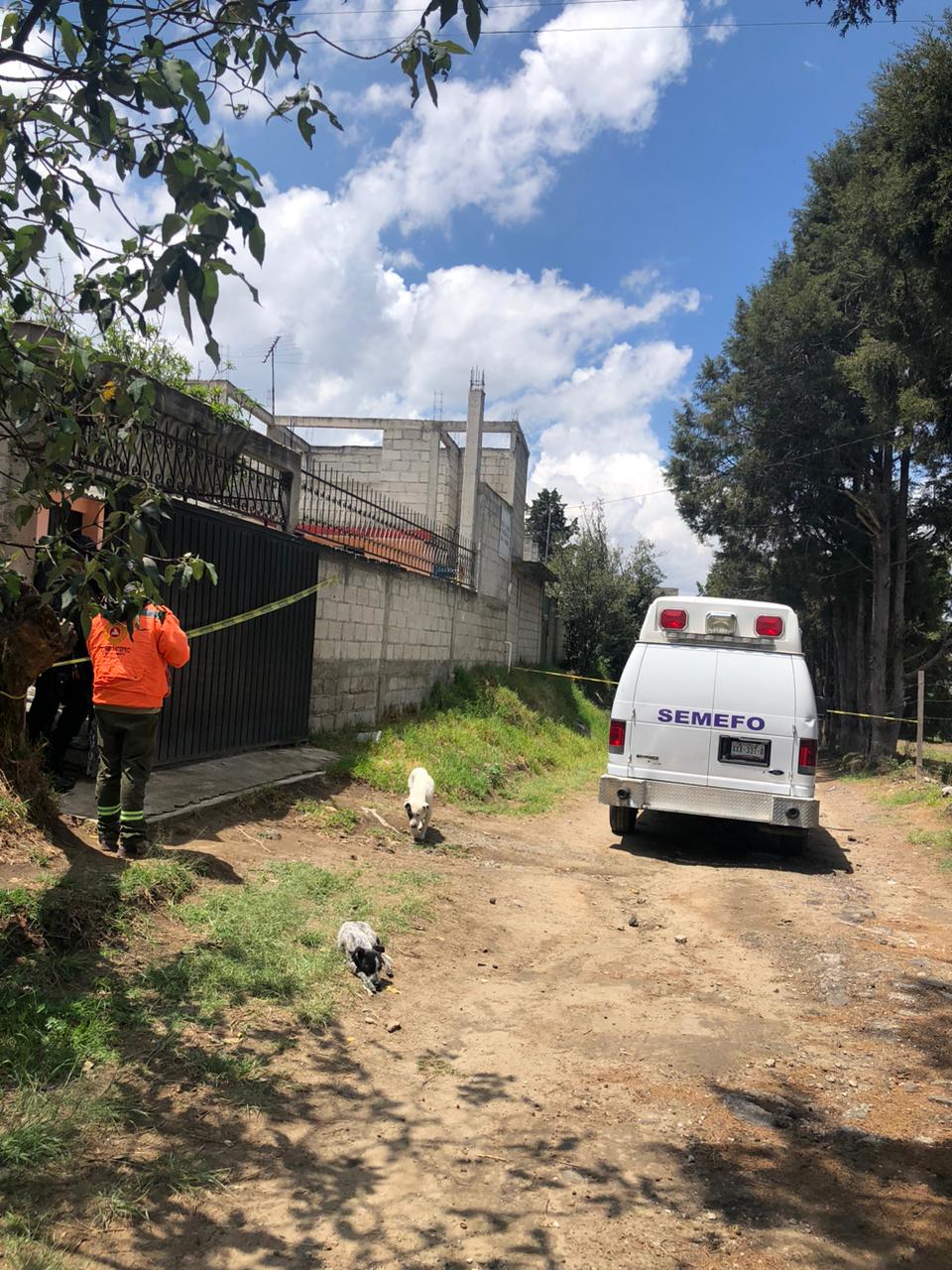 Pierden la vida tras sufrir caída, uno en Tzompantepec y otro en la capital