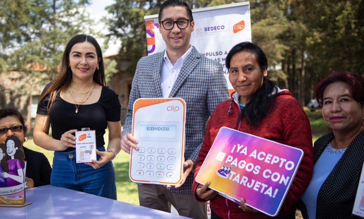Entrega IEM y SEDECO 46 terminales “clip” a mujeres emprendedoras