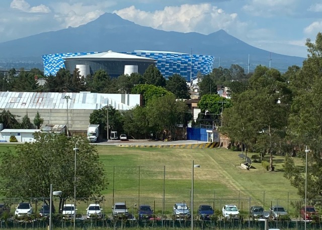Gobierno inicia proceso para concesionar el estadio Cuauhtémoc y Estrella de Puebla 
