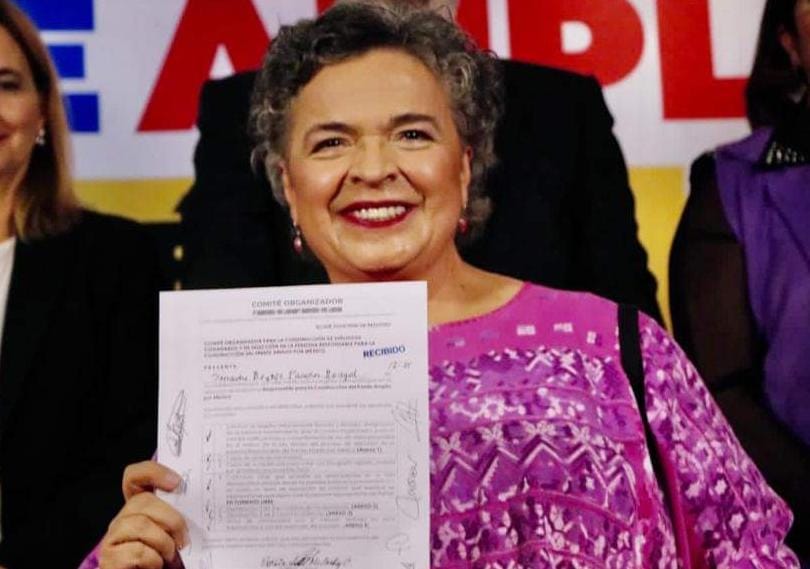 Exgobernadora tlaxcalteca se registra como aspirante en Frente Amplio por México