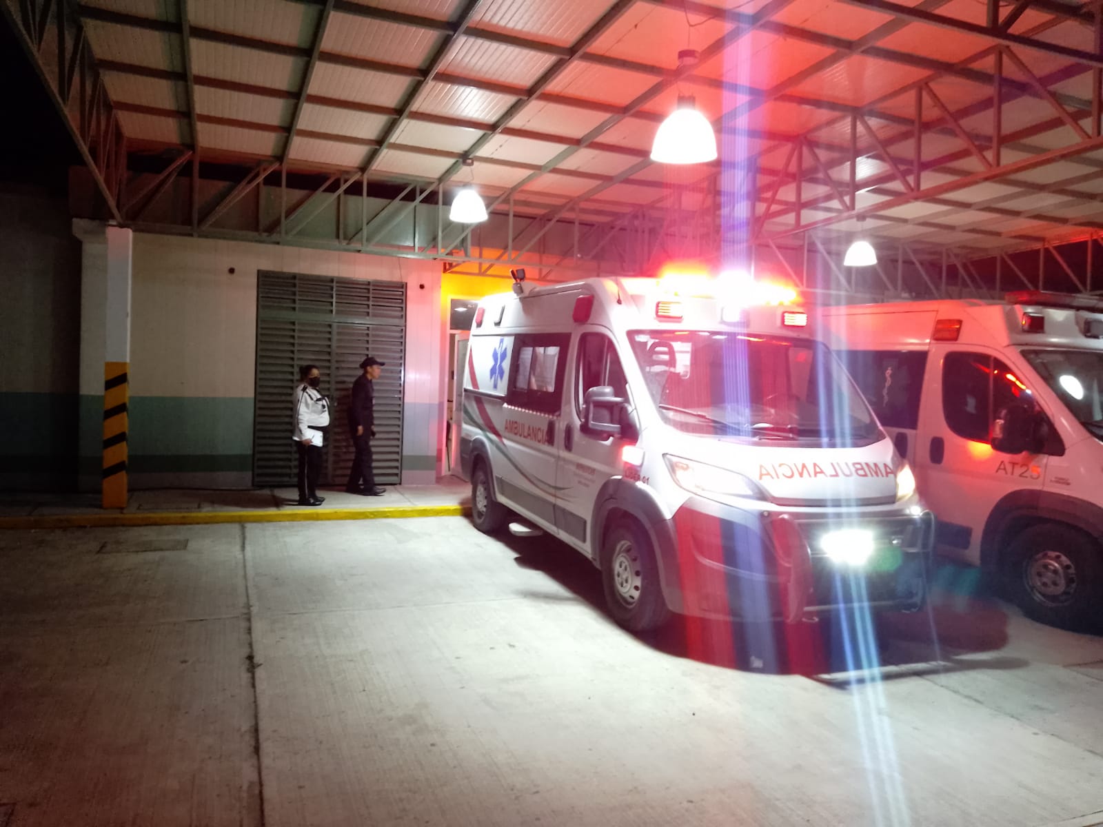 Lesionan con arma de fuego a dos hombres, en Nopalucan