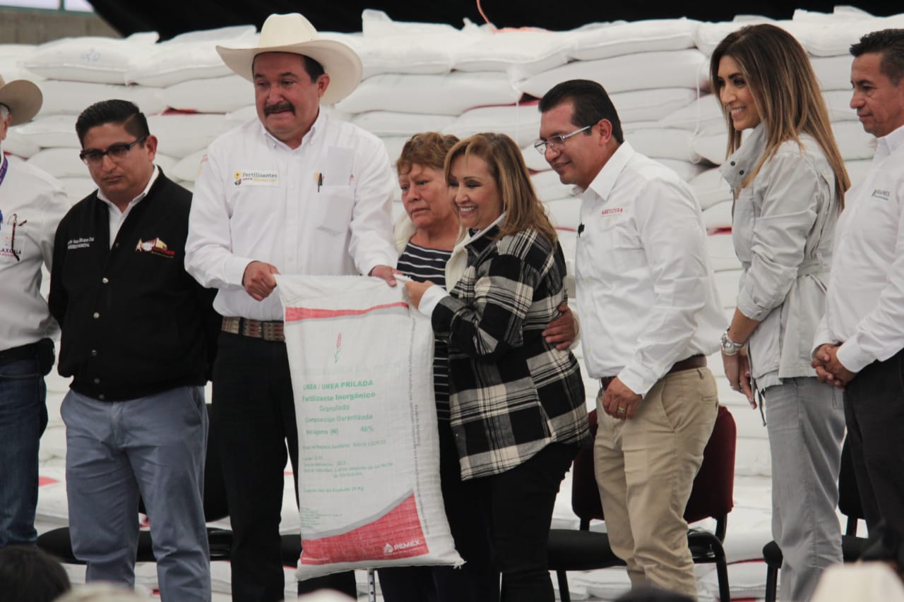 Entregarán fertilizantes gratuitos a más de 28 mil productores de Tlaxcala