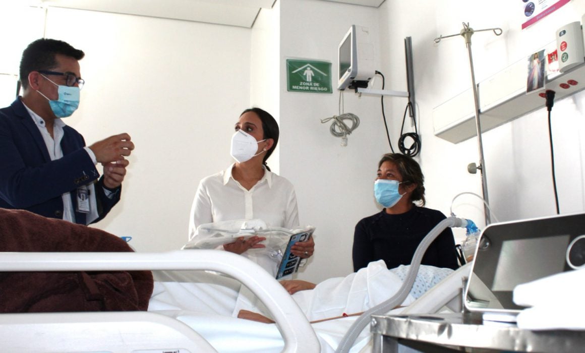 Joven de Tepetitla recibe equipo médico especial de SESA y Sedif