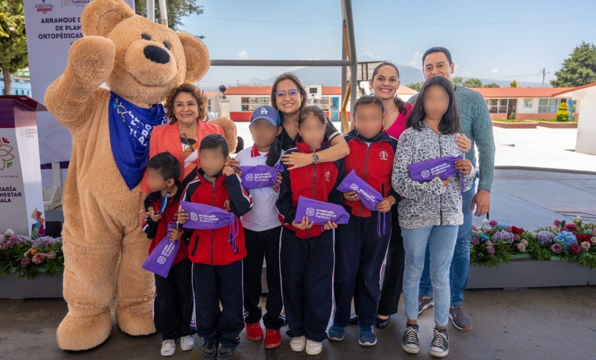 Entrega Bienestar plantillas ortopédicas gratuitas a estudiantes