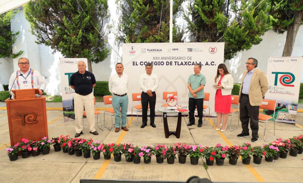Celebra COLTLAX 21 aniversario; han egresado 400 investigadores