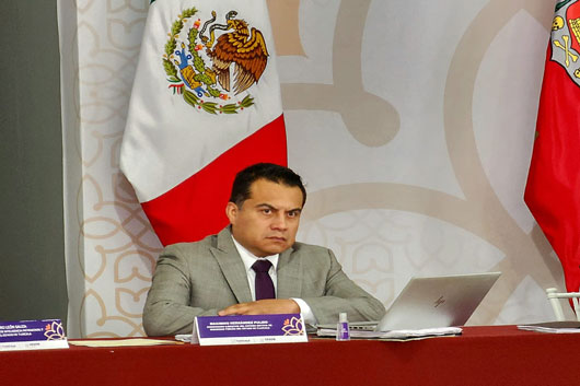 Buscan continuidad de policías certificados en cambio de administración