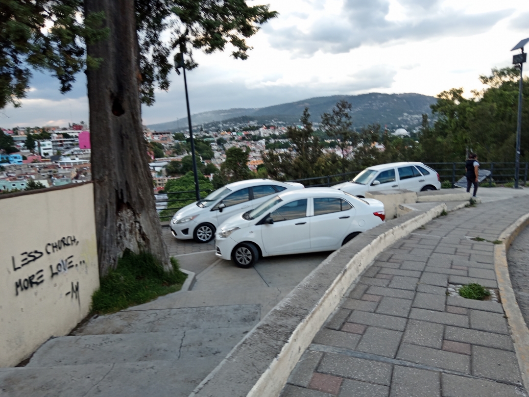 Permite Jorge Corichi uso de mirador del Buen Vecino como estacionamiento