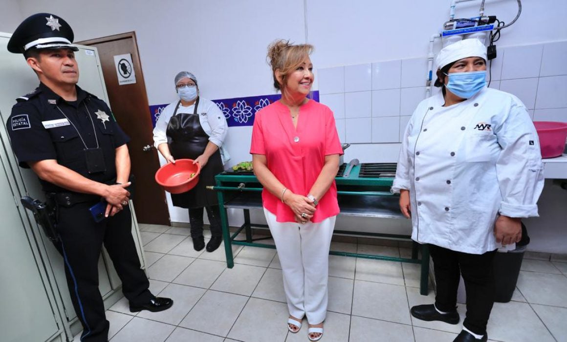 Supervisa Lorena Cuéllar labor del comedor en comisaría de Tlaxcala de SSC