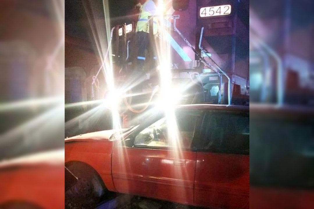 Adulto mayor logra escapar de "La Bestia" en Chiautempan
