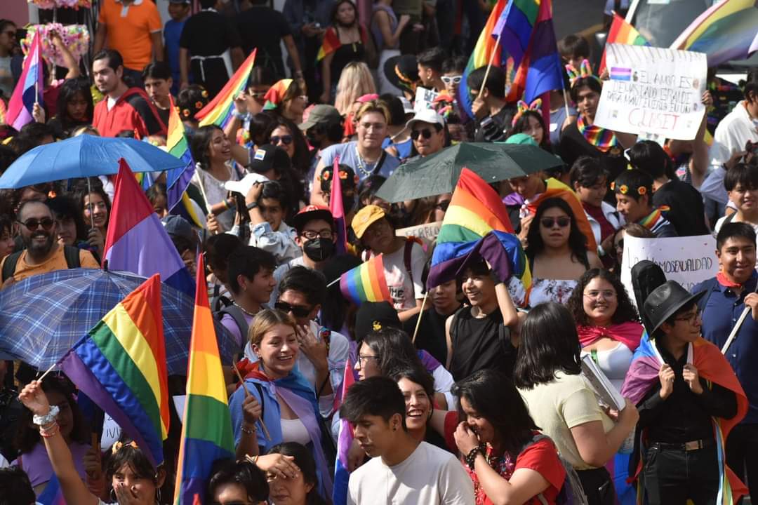 Tlaxcala se pintó de arcoiris en la 21 edición de la marcha LGBTTTIQ+