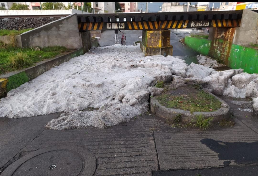 Fuerte lluvia deja afectaciones materiales y de movilidad en varios municipios de Tlaxcala