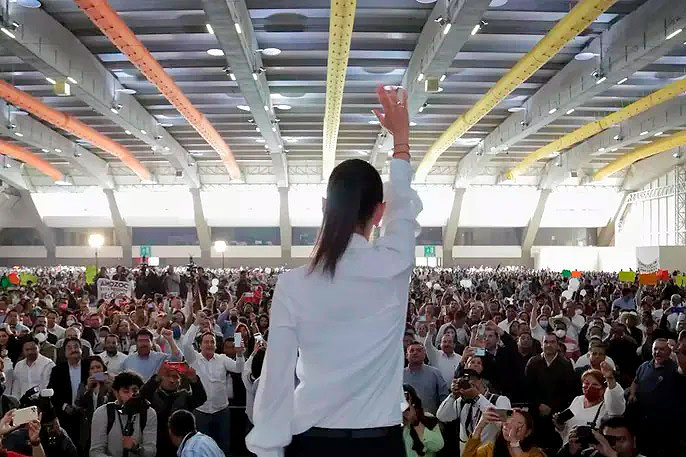 Eduardo Rivera ironiza visita de Sheinbaum a Puebla: “está de moda dar conferencias”