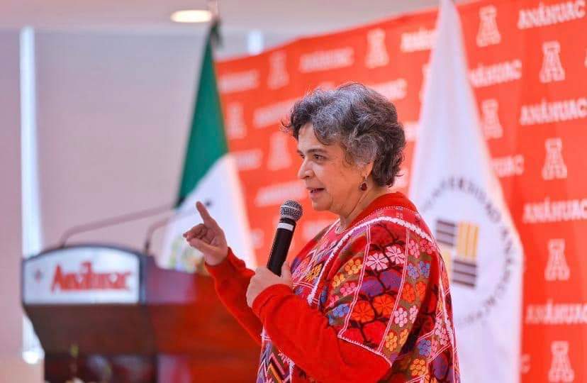 Beatriz Paredes sigue al frente como preferida en el PRI, en Va x México es Santiago Creel