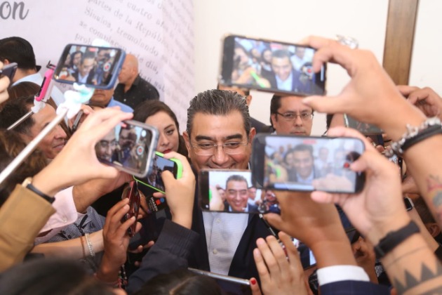 Morena definirá si funcionarios con aspiraciones políticas deben separarse de su cargo