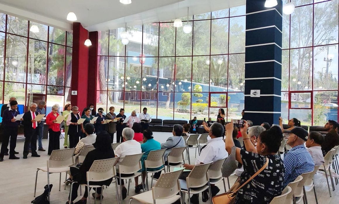 Culminan actividades talleres para adultos mayores en la UATx