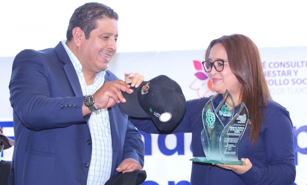 Nombran a Fernanda Espinosa embajadora de Tiro con Arco en la UPTREP