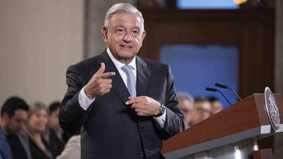 AMLO admite que Gobierno investiga personas pero descarta espionaje