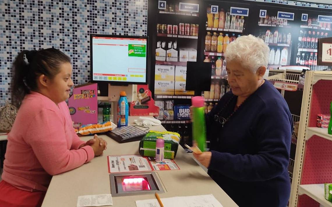 Capacitará Oxxo a personas con discapacidad para inclusión laboral