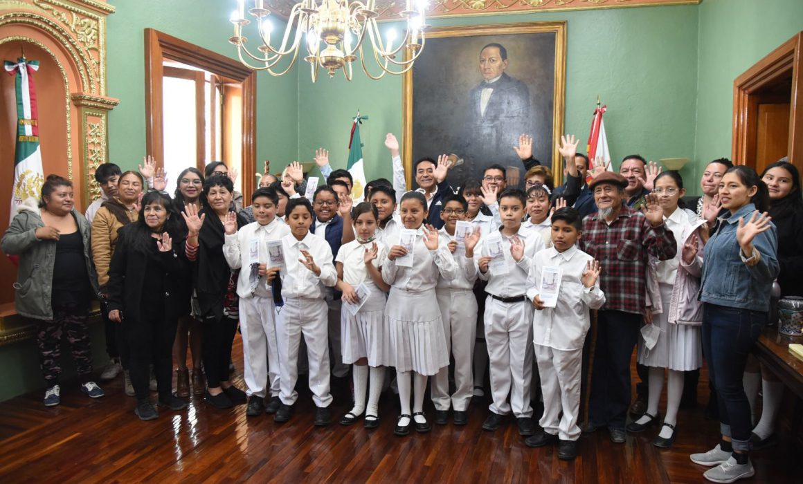 Impulsa Jorge Corichi conocimiento y preservación del náhuatl