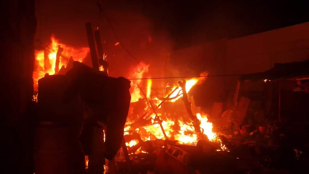 Sofocan incendio en casa-habitación de Calpulalpan 