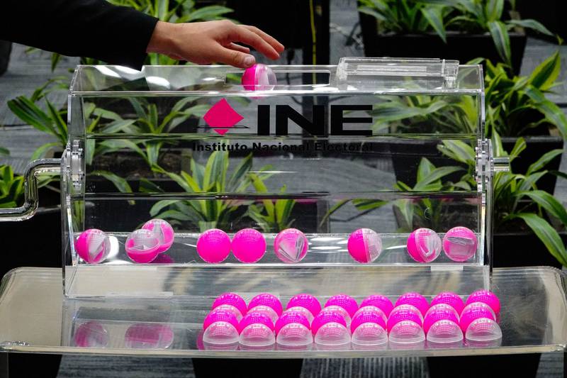 INE recibe reclamos por trámites de credencial de elector, acoso y discriminación