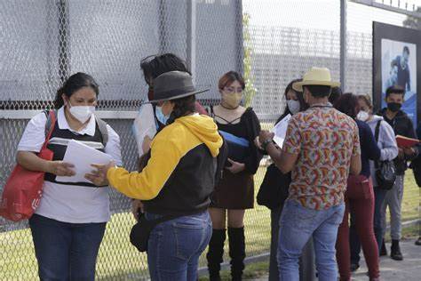 BUAP pide a sus estudiantes usar cubrebocas ante aumento de casos de Covid