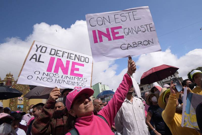 Irregularidades en el INE: Detectan contratos por más de 400 mdp en 2022