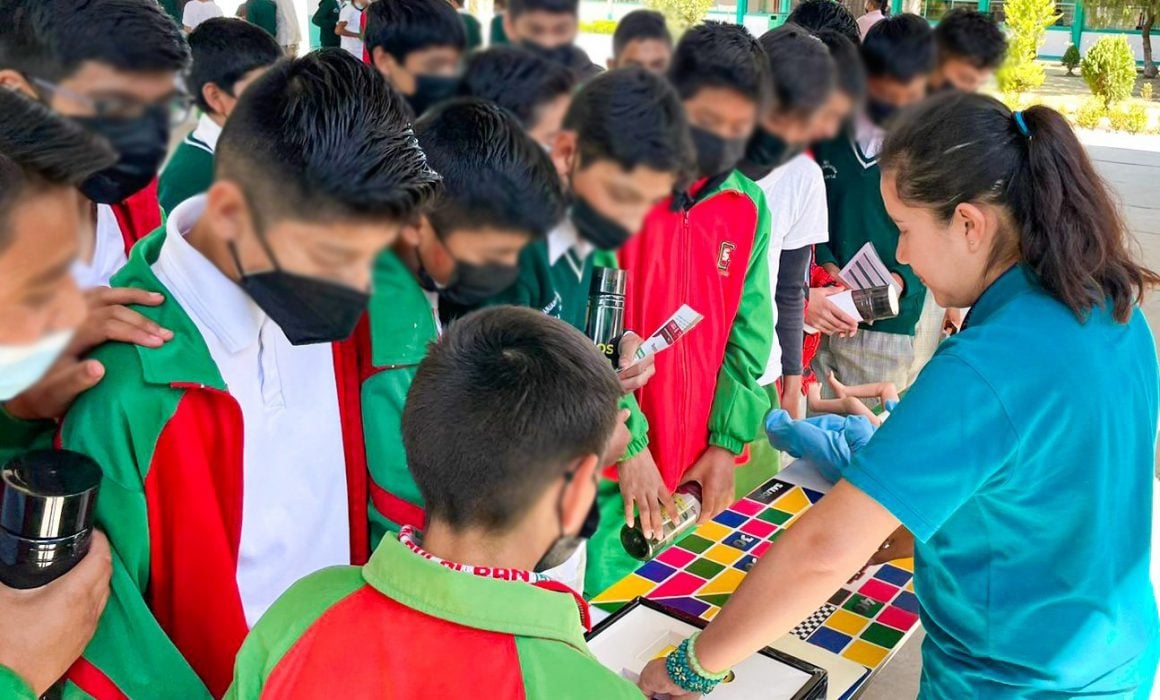 Realiza ITJ ferias educativas en secundarias y bachilleratos del estado