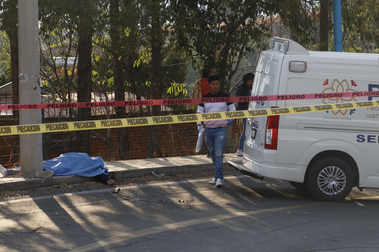 Muere joven motociclista tras chocar contra un poste, en San Miguel del Milagro