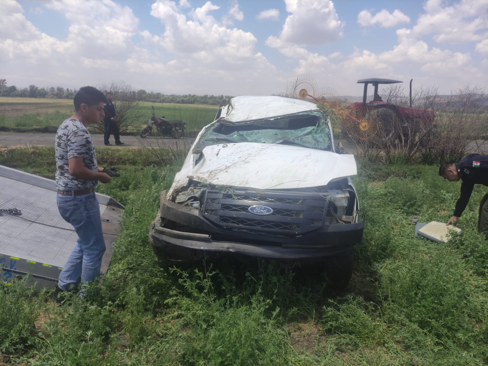Se accidentan trabajadores del ayuntamiento de Texoloc; uno fue hospitalizado