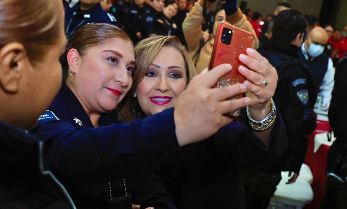 Reconoció Lorena Cuéllar labor de policías municipales y estatales