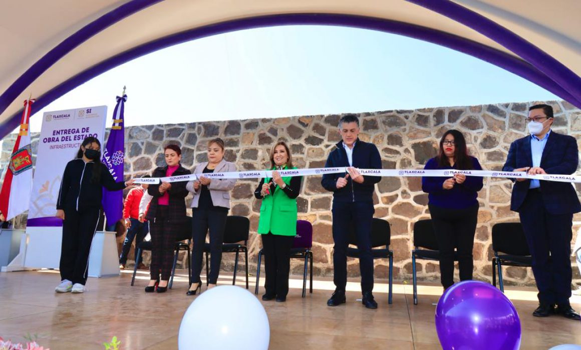 Inaugura Lorena Cuéllar obra pública en Tenancingo y Nativitas