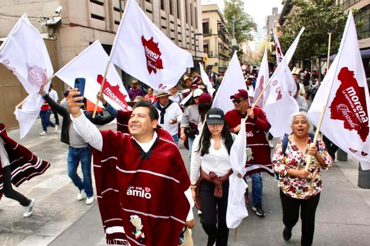 Más de 11 mil morenistas de Tlaxcala acompañaron a AMLO este sábado