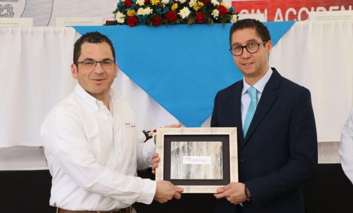 Reconoce Sedeco el incremento de operaciones de Porcelanite en Tlaxcala