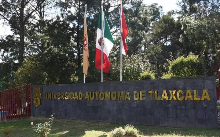 La UATx de las 100 universidades más populares del país