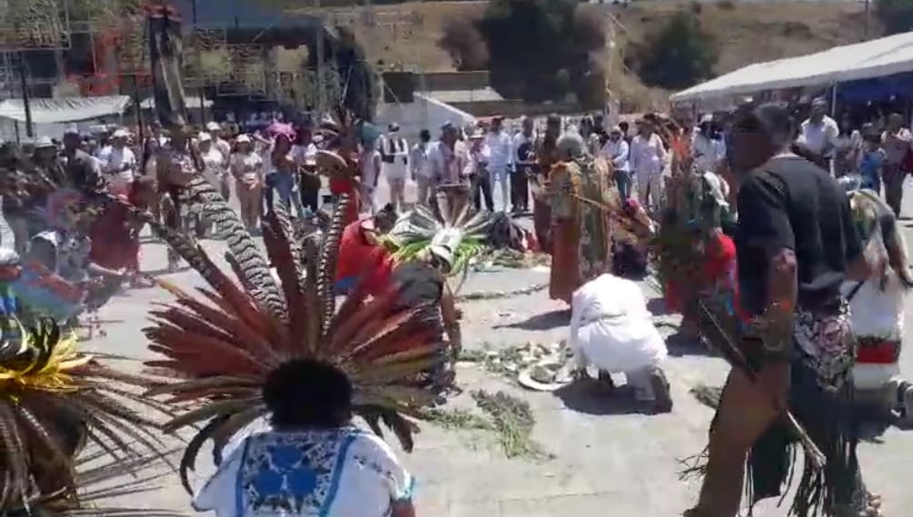  Invade el blanco ante el “6º Encuentro SerConciente” en Plaza Soria de San Pedro cholula
