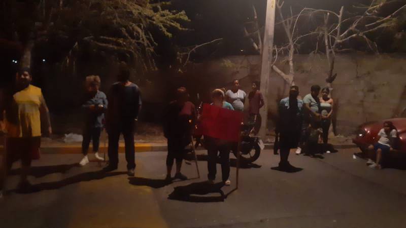 Pobladores de Temixco están hartos de la inseguridad: montan guardias nocturnas