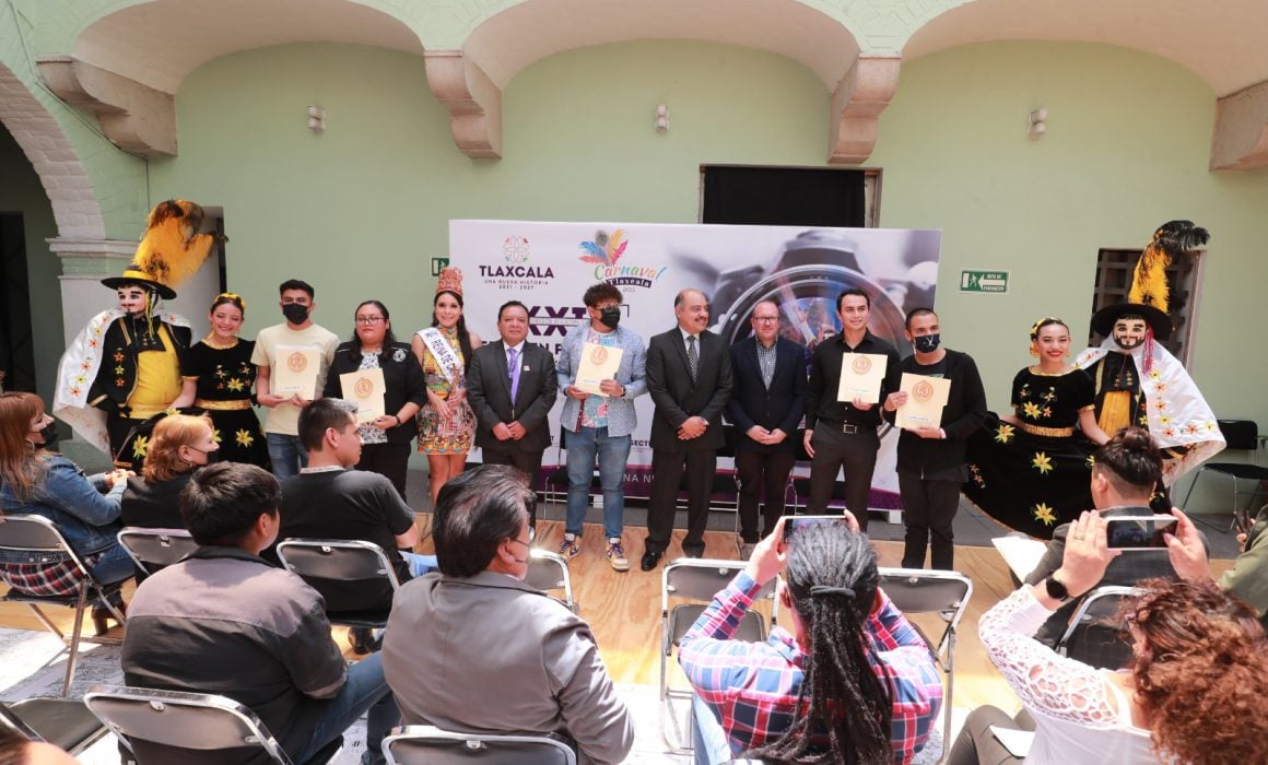 Premian a ganadores del 23 Certamen fotográfico El Carnaval de Tlaxcala