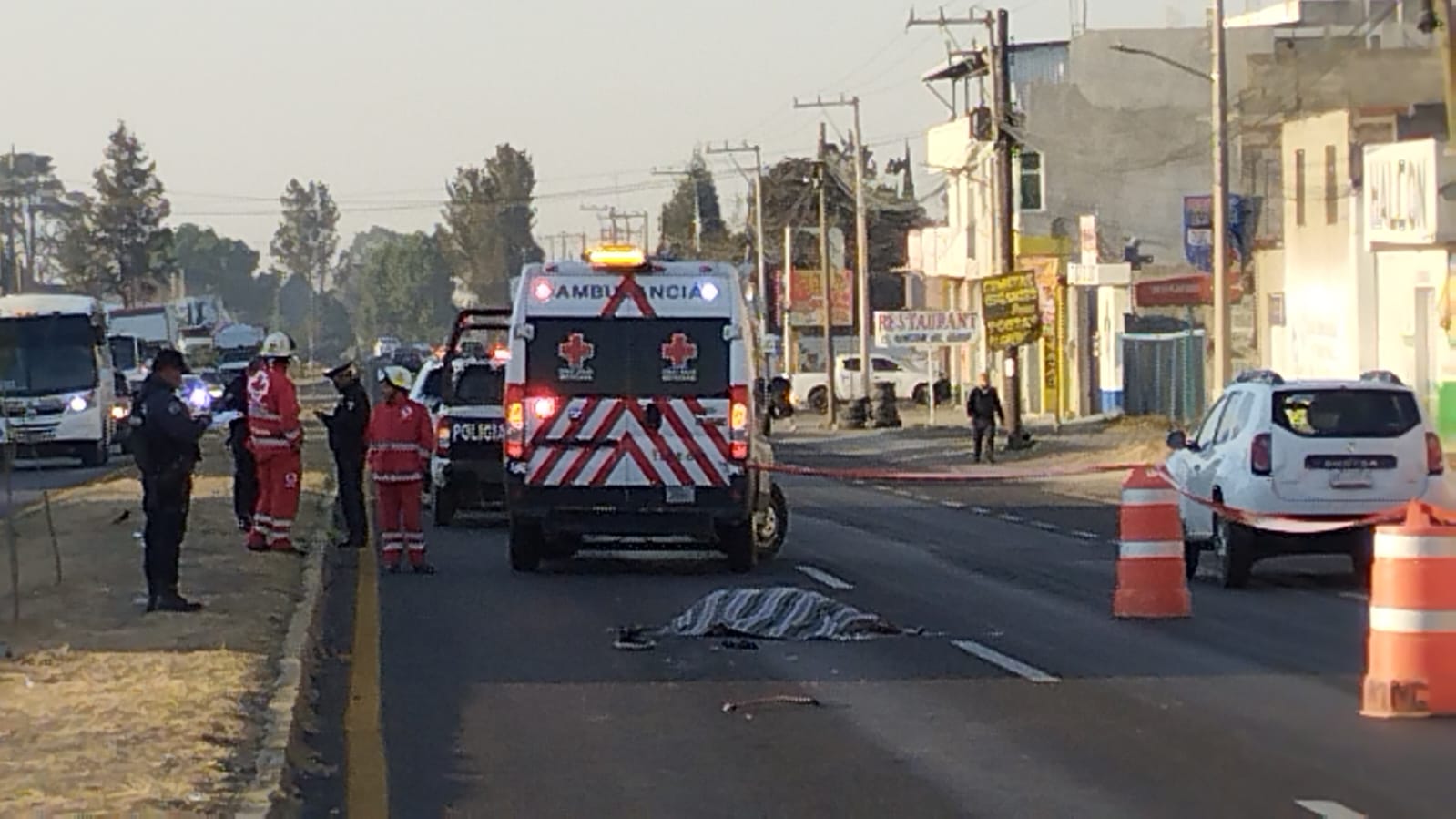 Pierde la vida al ser embestido por una unidad del transporte público, en Vía Corta Chiautempan-Puebla