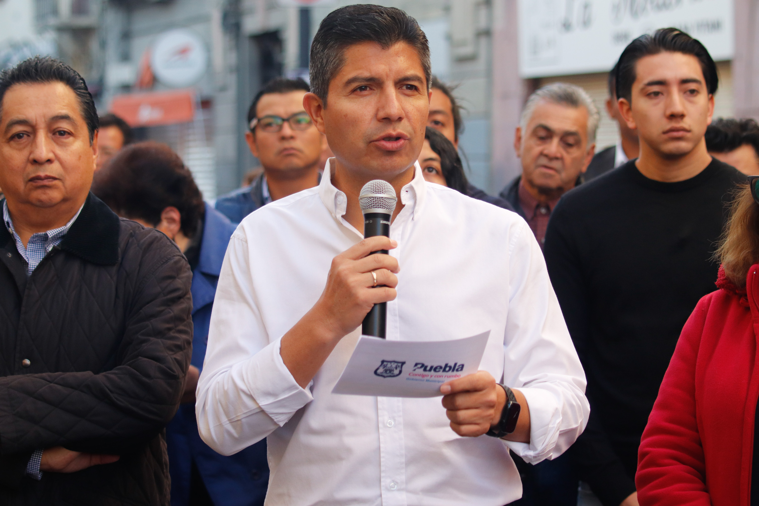Eduardo Rivera llama a padres de familia a estar alertas de sus hijos por retos virales de TikTok