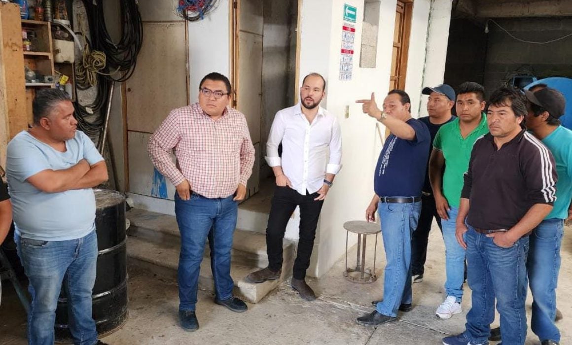 Supervisa Propaet talleres textiles en Tepetitla