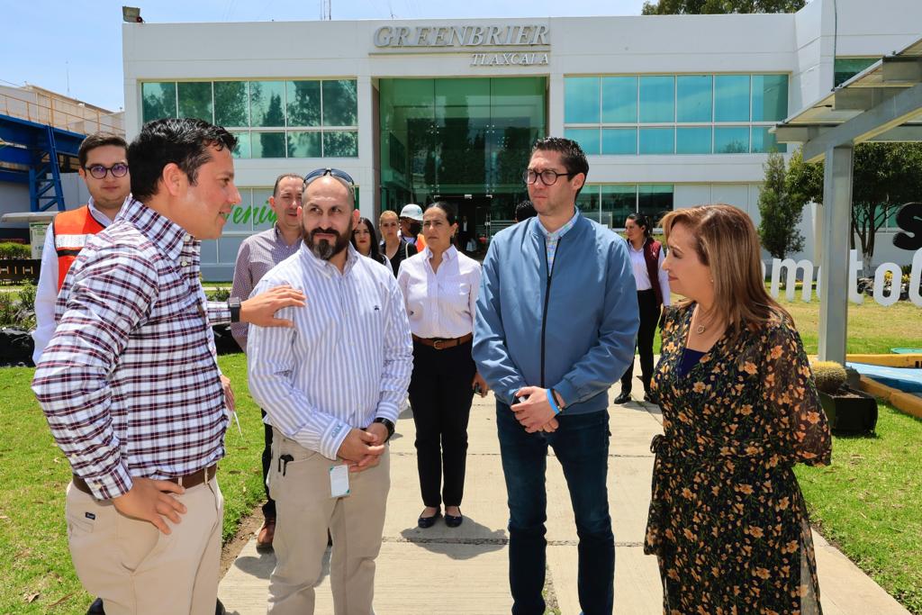 Visitó gobernadora Lorena Cuéllar la empresa Greenbrier en CIX I de TETLA