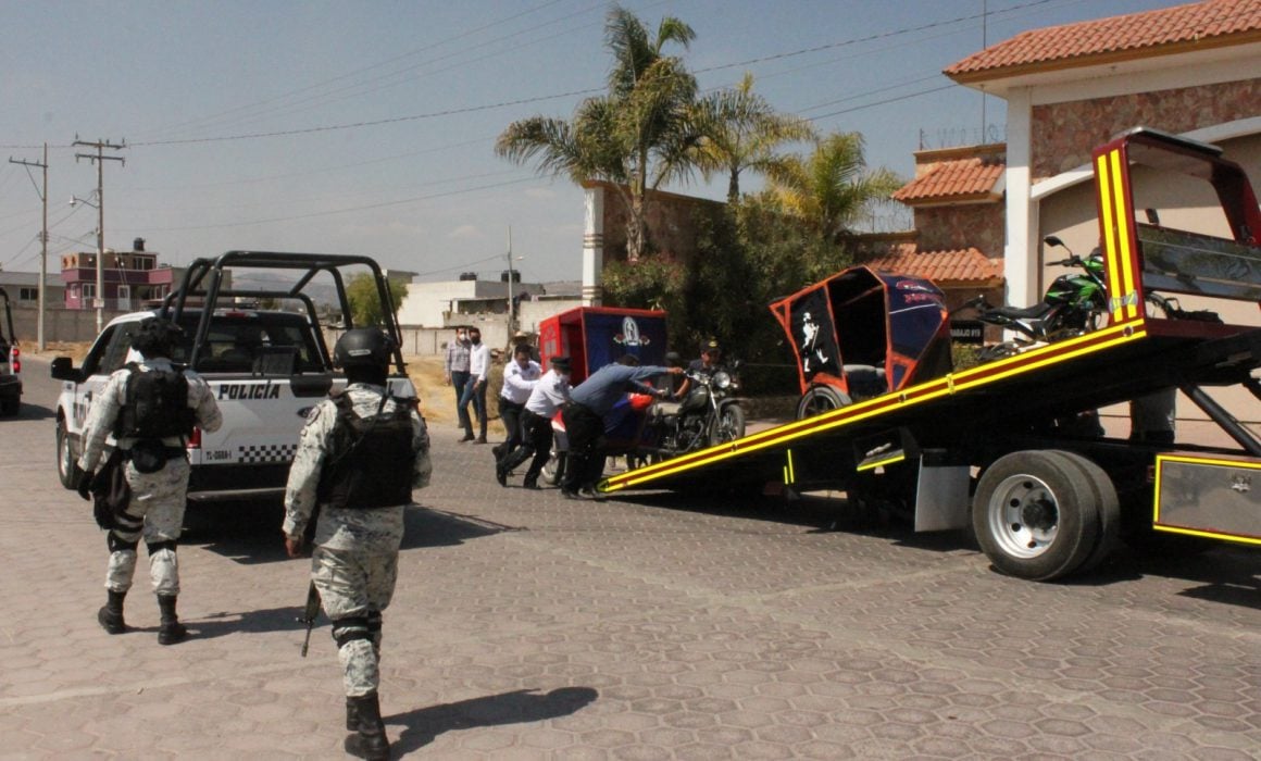Asegura SMYT dos mototaxis en Ixtacuixtla