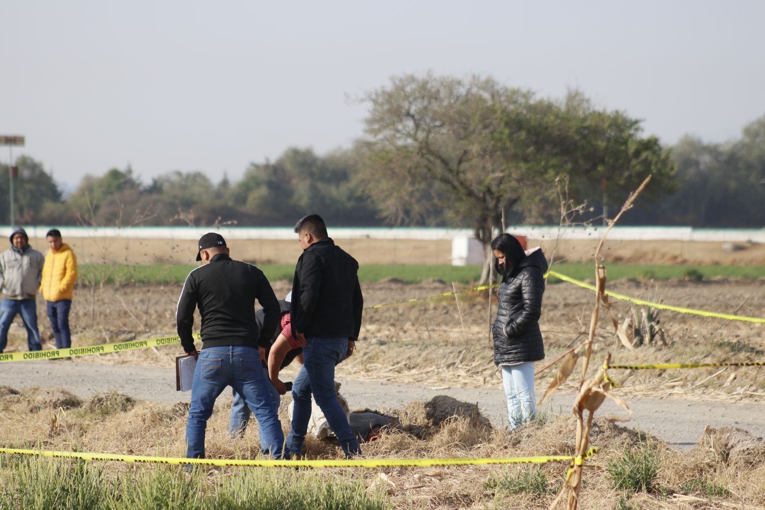 Hallan a joven muerto en camino de terracería de Santa Justina Ecatepec, Ixtacuixtla