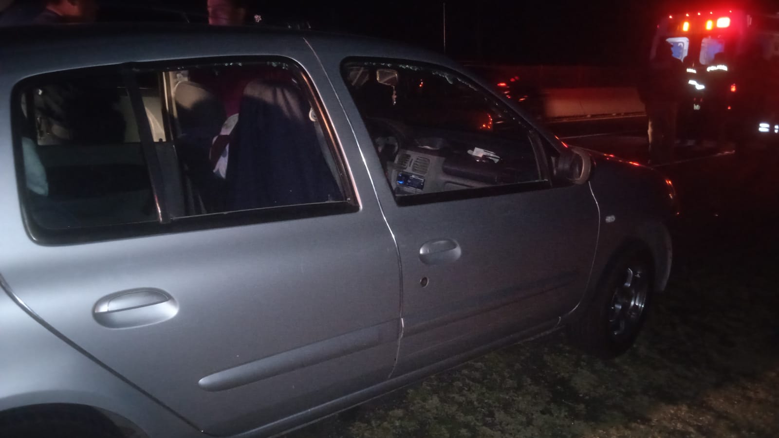 Asalto masivo a automovilistas y agresión a balazos a policías en la México-Veracruz a la altura de Sanctórum