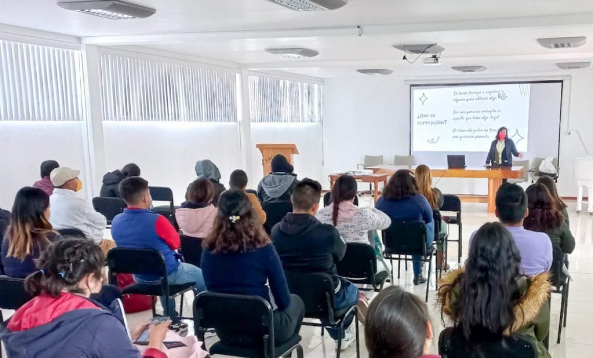 Sensibiliza Fiscalía Anticorrupción a estudiantes para prevenir corrupción
