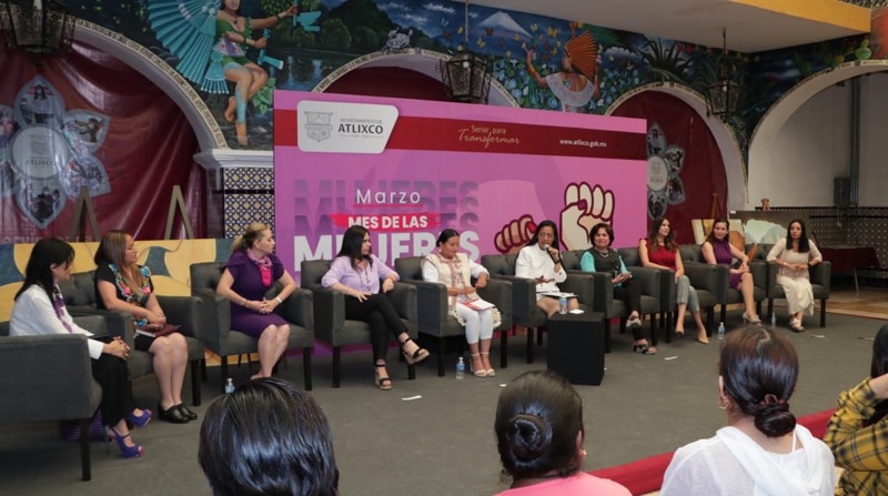 Ariadna Ayala, reúne en Atlixco a mujeres destacadas del ámbito político y empresarial