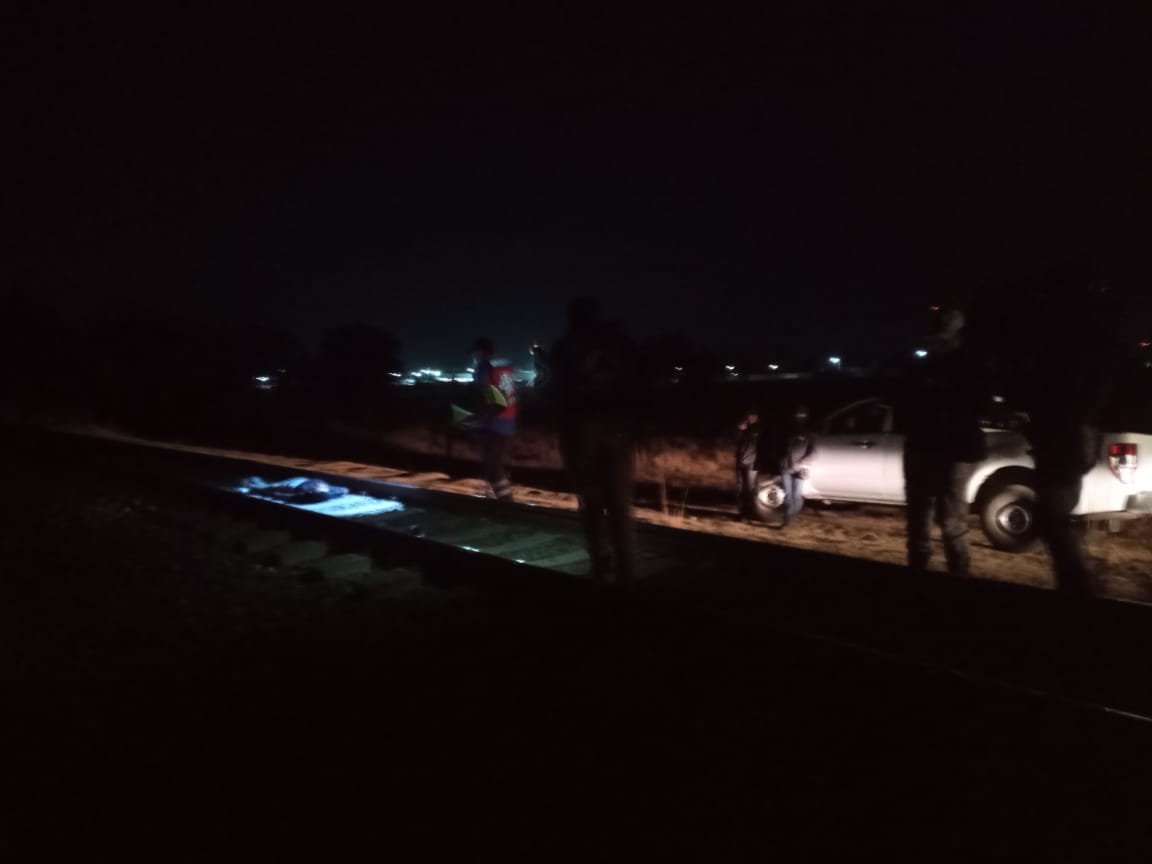 Hallan muerto a un hombre sobre las vías del tren, en Apizaco